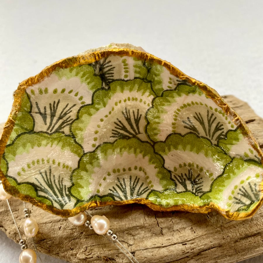 Large hand decorated decoupled oyster shell - Folksy
