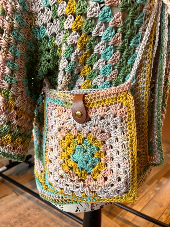 Crochet Cross Body Bag Lined Garden Pond 