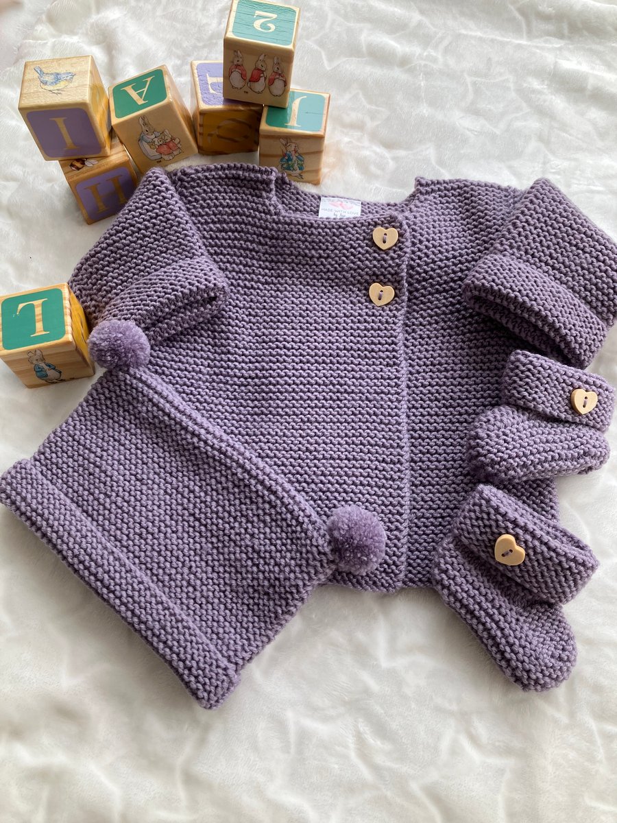 Hand Knitted Baby Girl’s Coming Home Matinee Set (0-3 months)