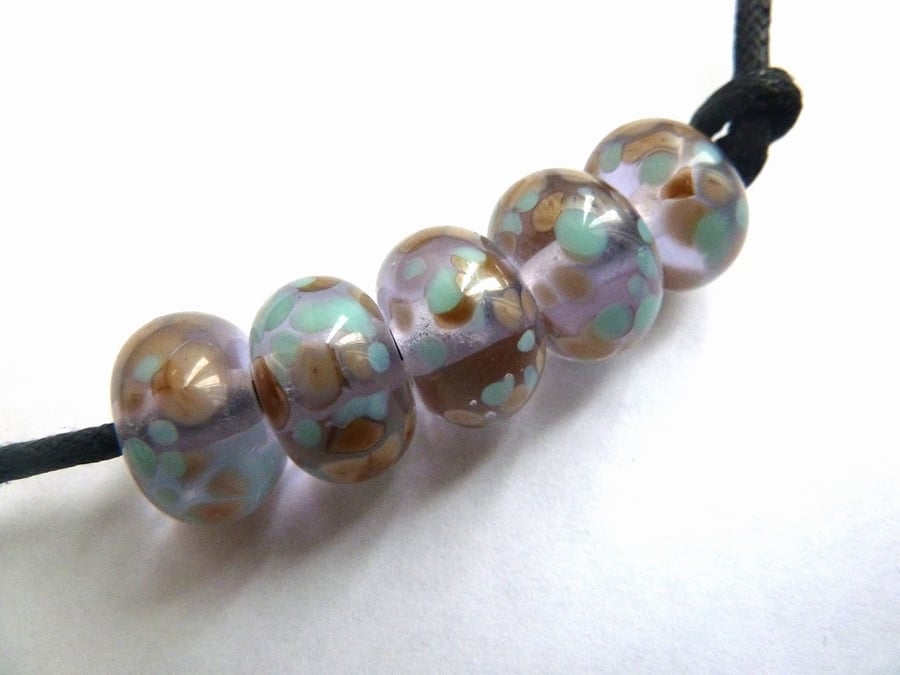 handmade lampwork glass beads, mint caramel