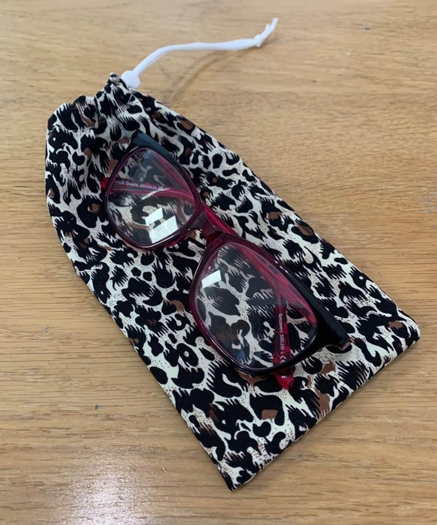 Leopard Print Reading Spectacle or Sunglasses Case 