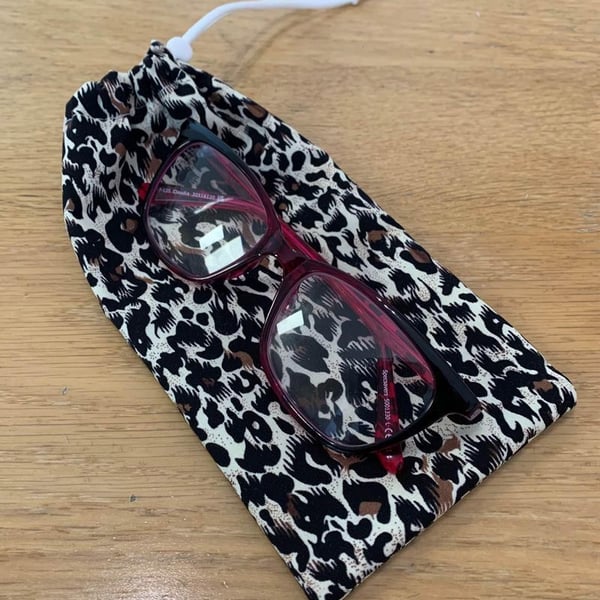 Leopard Print Reading Spectacle or Sunglasses Case 