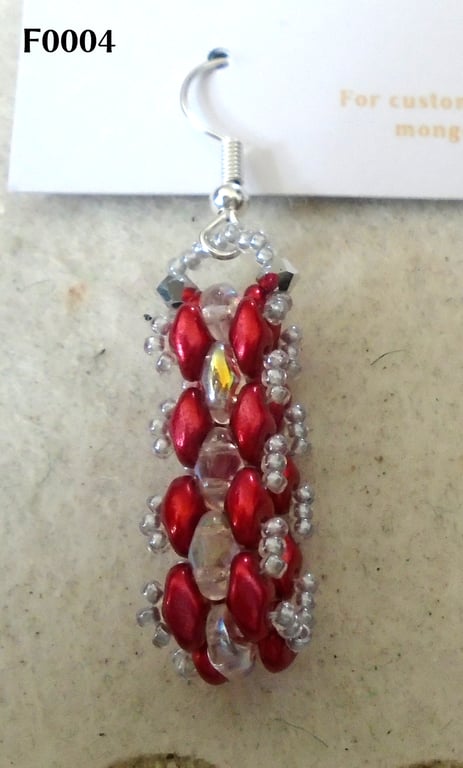 Brickwork-pattern bead earrings (customisable)