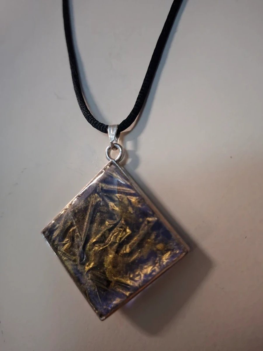 Tilted Square Crinkle Hand Made Resin Crafted Pendant 