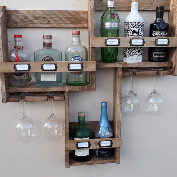 Gin rack, 8 bottles & 4 goblet glasses storage rack