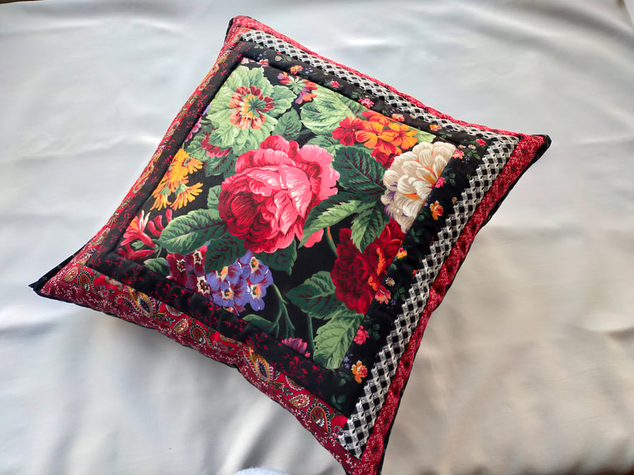 Cushion - floral
