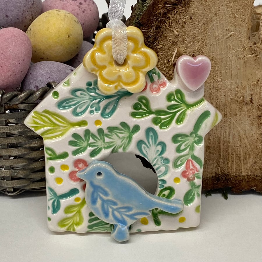 Small Ceramic bird house decoration with pottery bird 