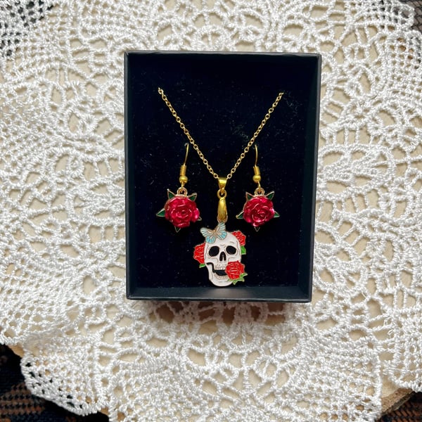 Rose skull necklace and earring set