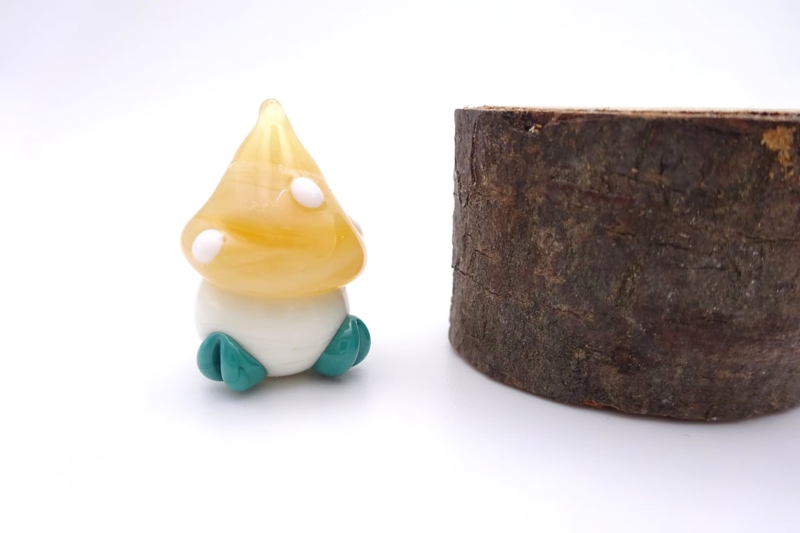 small glass toadstool figure