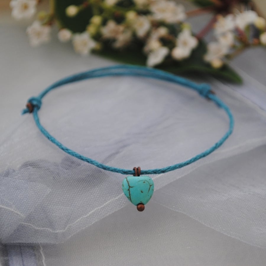 Friendship Bracelet-Howlite heart & turquoise waxed cotton