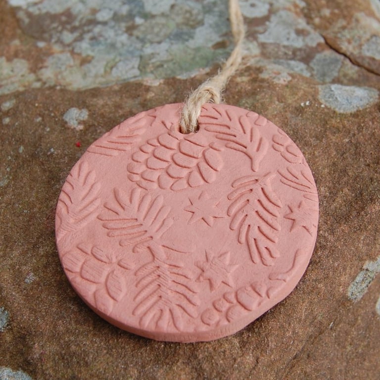 Pinecone and Evergreen Terracotta Essential Oil Diffuser - Natural Air Freshener