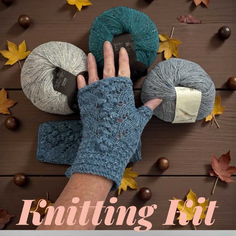 Gingerbread Fingerless Gloves Knitting Kit