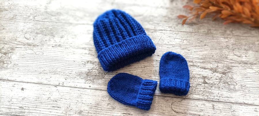 0-3 Months Hat and Mittens Set  Royal Blue
