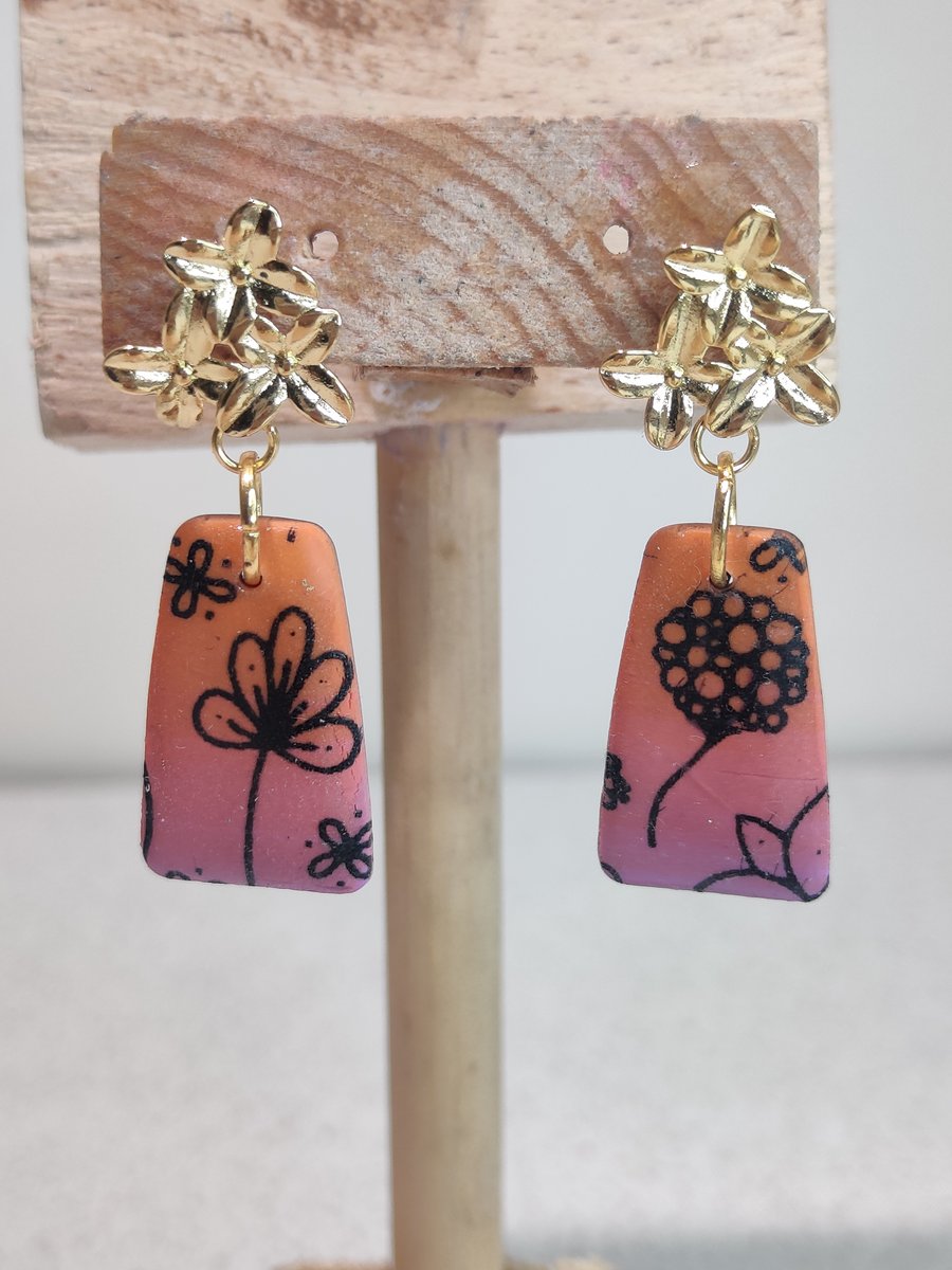 Dusk flower trapeze flower earrings