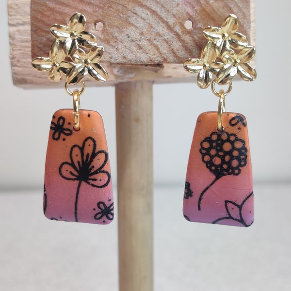 Dusk flower trapeze flower earrings