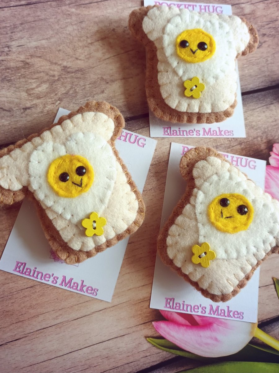 Heart fried egg on toast pocket hug and pocket hug card gift set (flower)