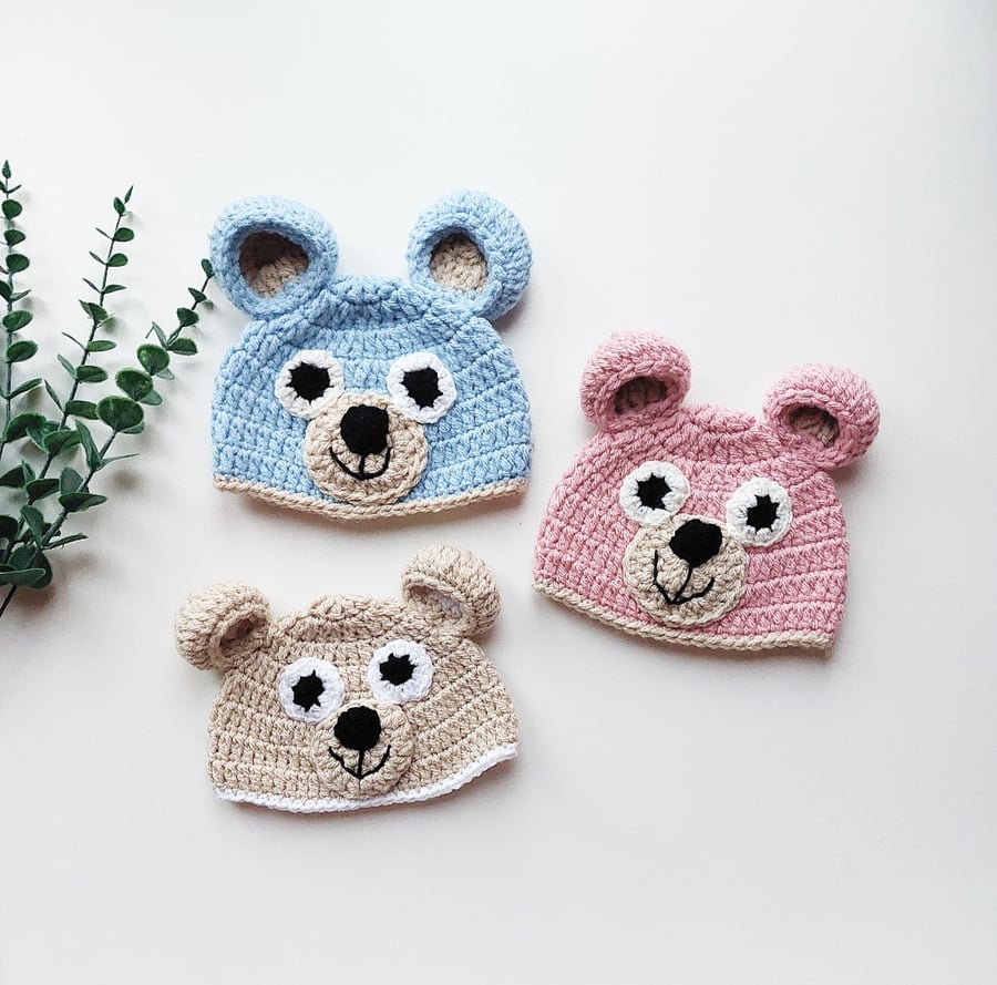 0-3 months newborn  crochet bear hat. A perfect new baby gift!