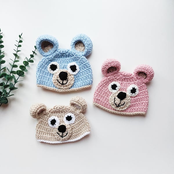 0-3 months newborn  crochet bear hat. A perfect new baby gift!
