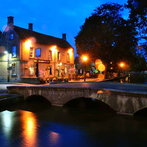 Kingsbridge Inn Bourton On The Water Cotswolds Photograph Print