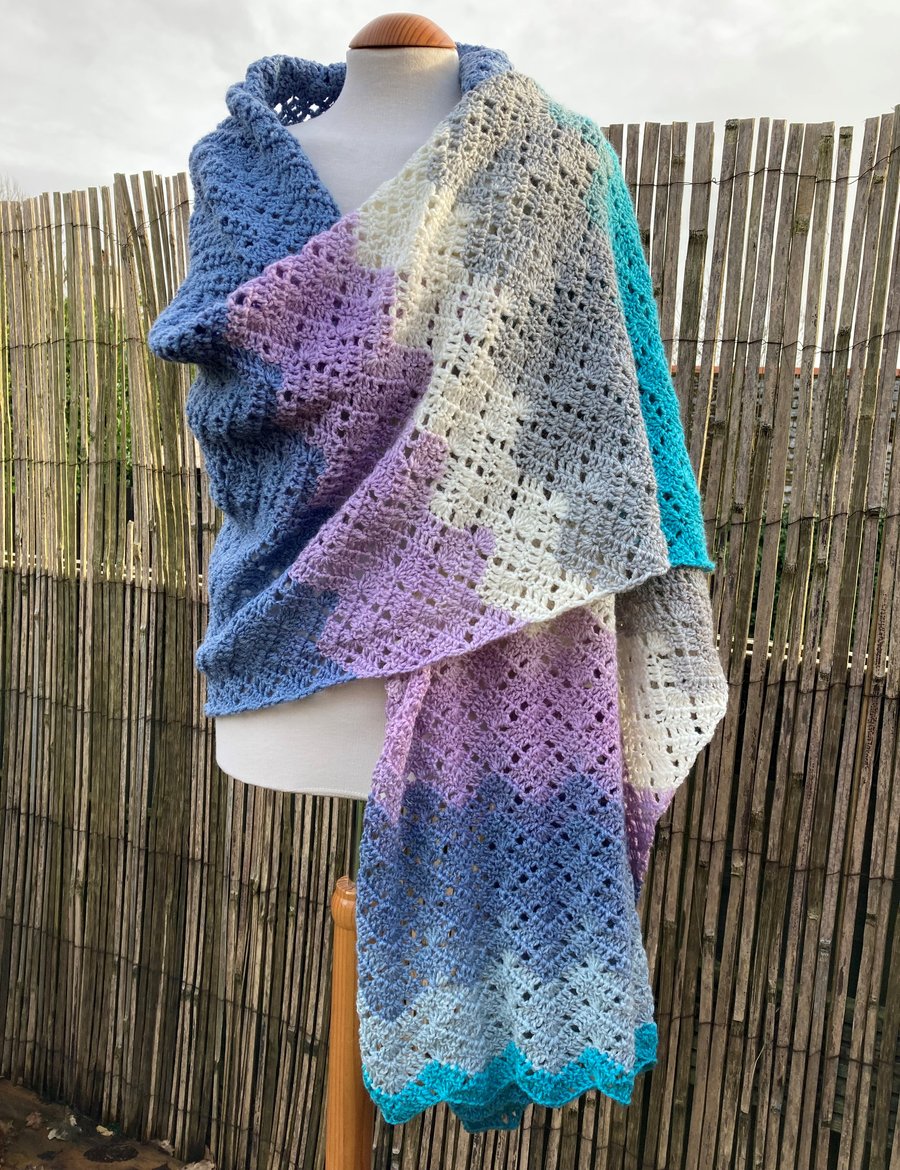 XXL Generous Rectangular Chevron Lace Crochet Wrap
