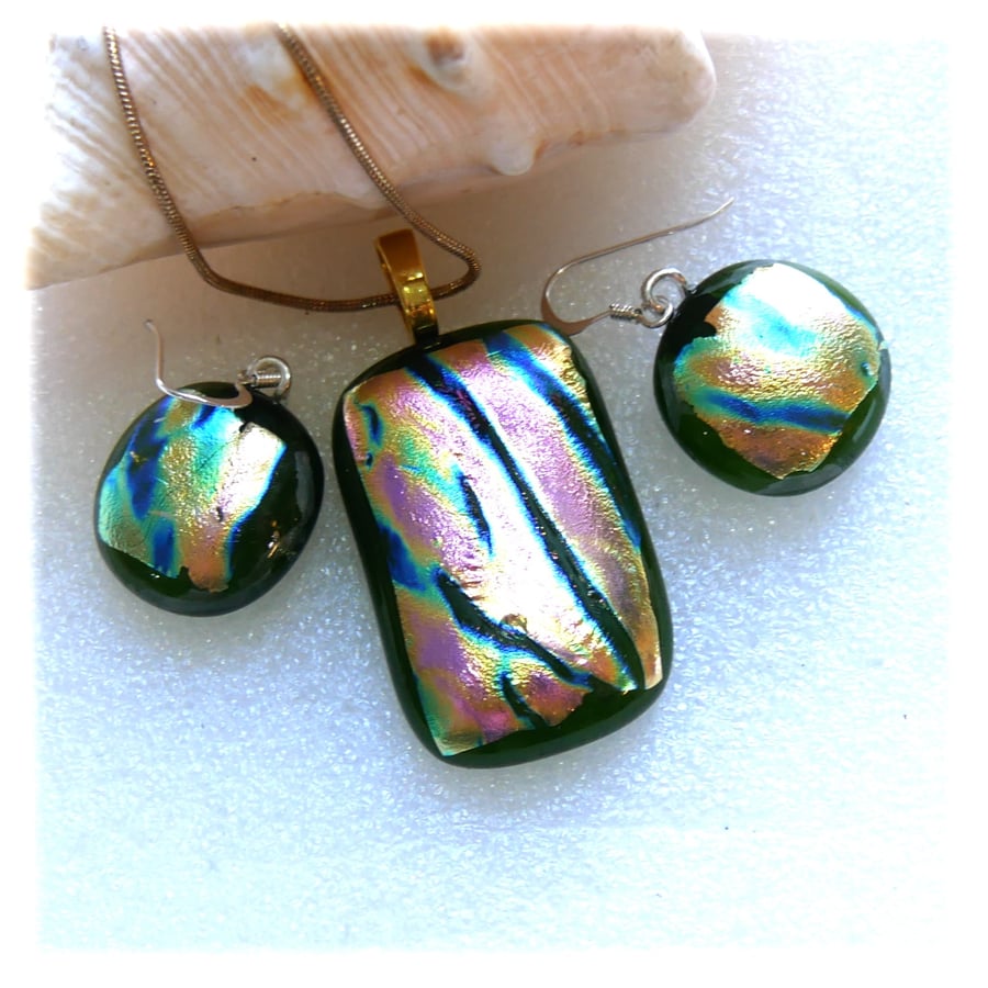 Dichroic Glass 121 Pendant Earring Set Green Pink Gold Plated Chain