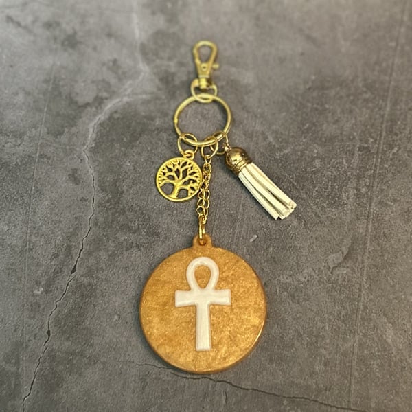 Resin Round Ankh Pendant, Keyring or Bag Charm Various Colours - Divine Threads