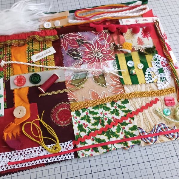 Christmas fabric inspiration bundle - Sparkle Poinsettia Red and Gold