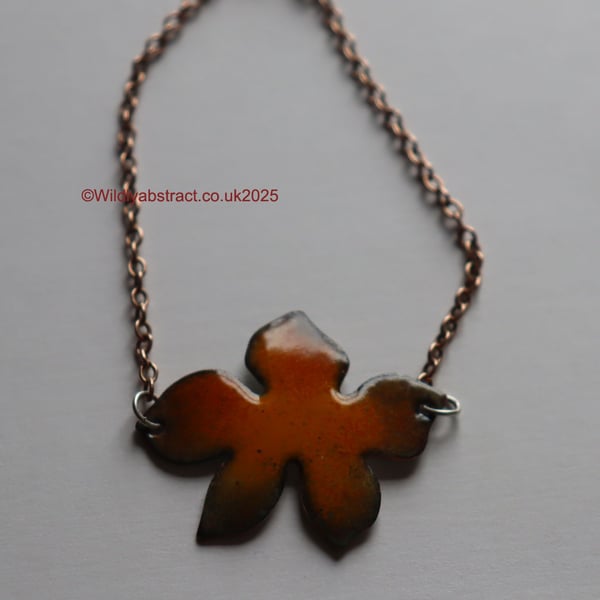 Enamel flower motif bracelet