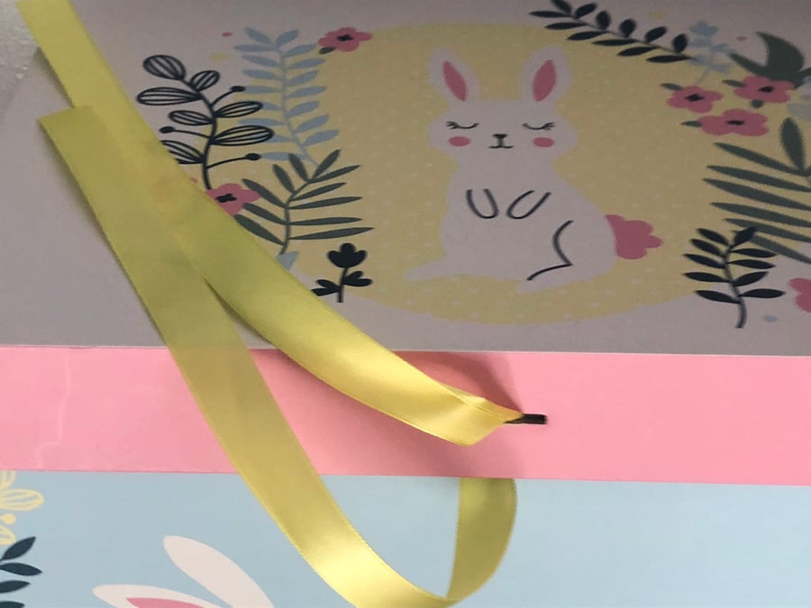 Gender-neutral tie-dye baby layette gift box 