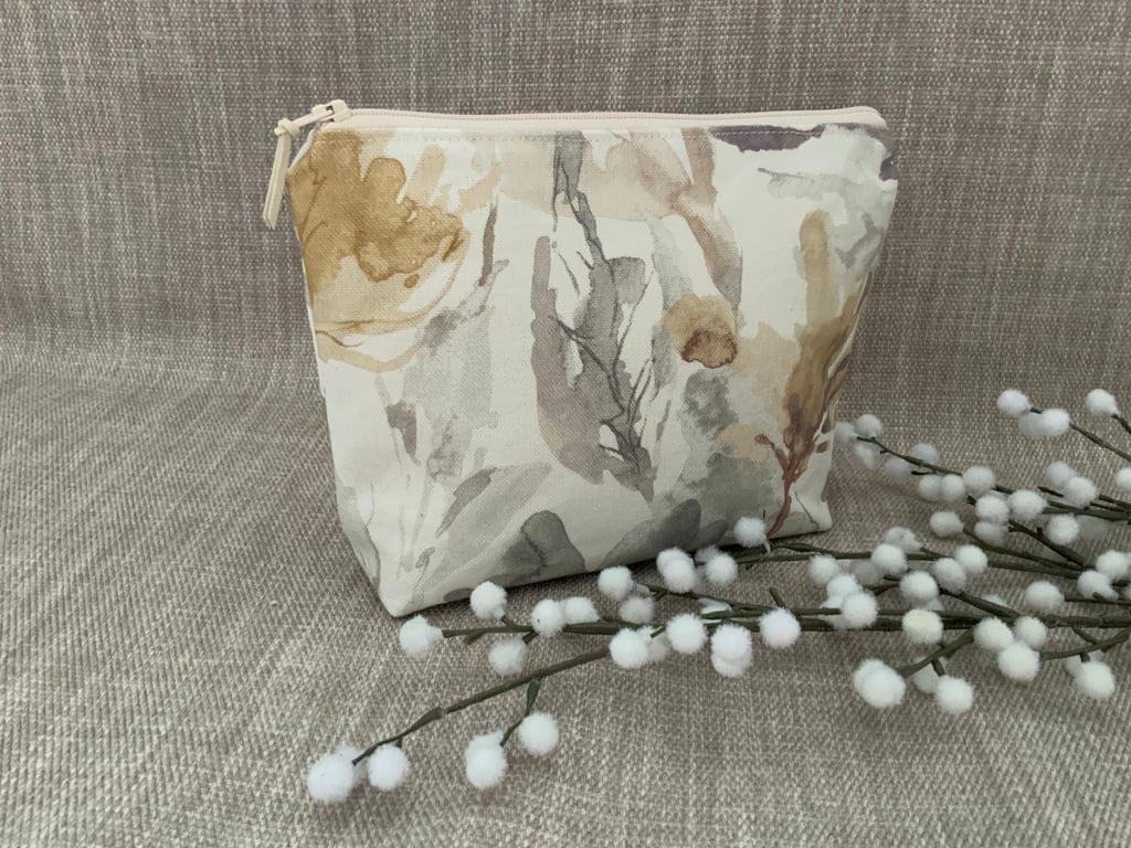 Cosmetic Bag, Zipped Pouch, Purse, Accessory Pouch, Make up Bag, Toiletry Bag