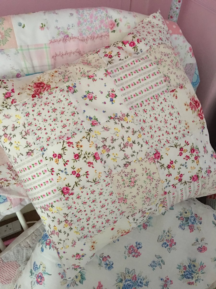 Patchwork cushion cover in Shsbby chic cotton fabrics