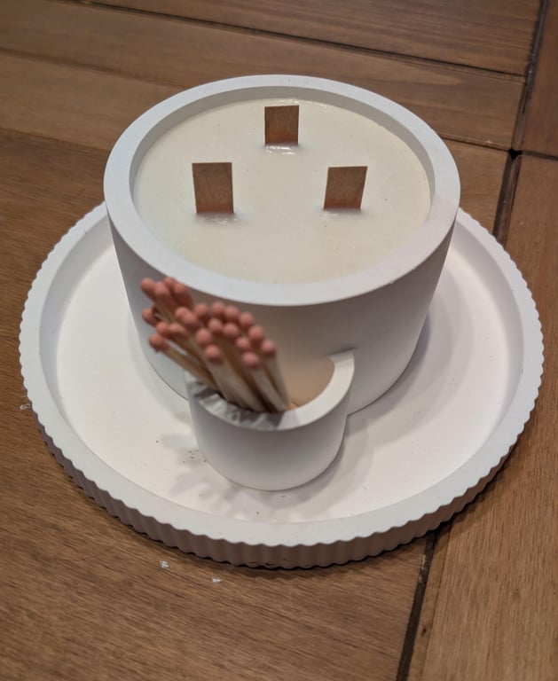 White Eco-Resin Large Tray & Candle With Matchstick Holder