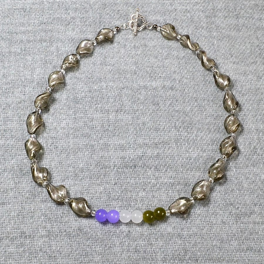 Genderqueer Pride – Twisted Silver-Lined Glass Bead & Genderqueer Flag Necklace