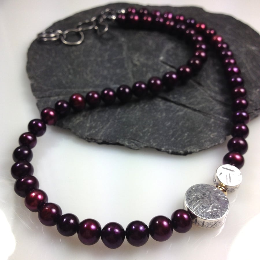 Burgundy Pearl Silver and 18ct gold necklace