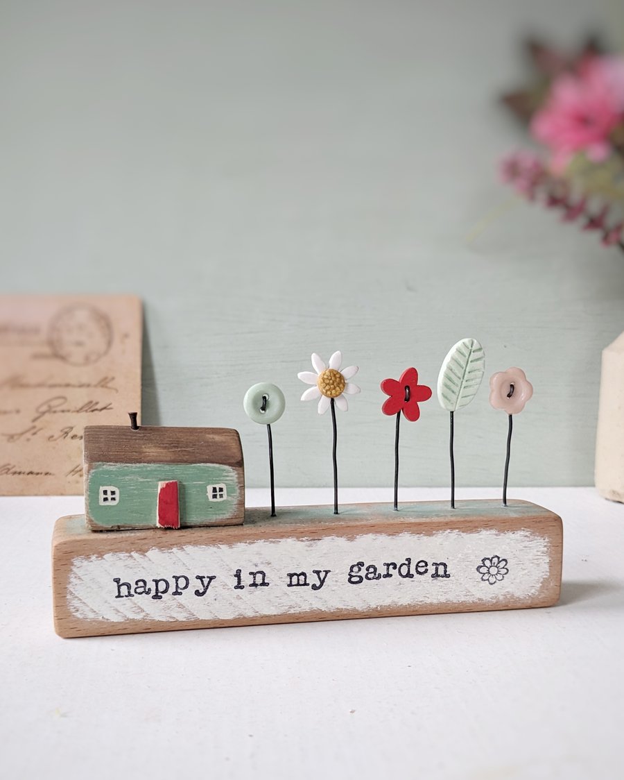 Little Wooden House with Clay & Button Garden 'Happy in my Garden'