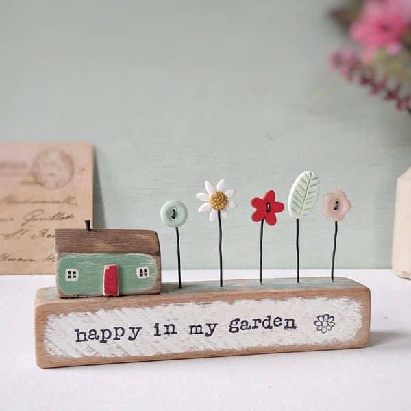 Little Wooden House with Clay & Button Garden 'Happy in my Garden'