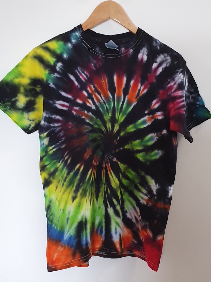 Tie Dye Spiral T-shirt, XL Youth 16-18yrs