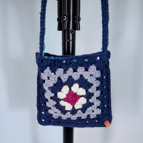 Improved! Crochet Granny Square Crossbody Bag 