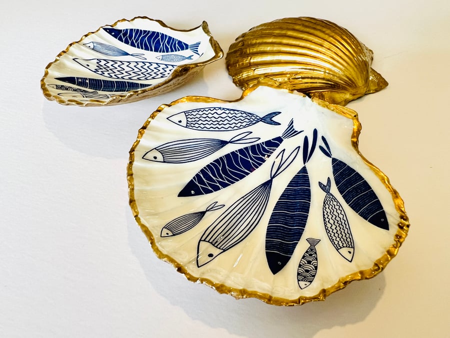 Blue Fish Dorset Scallop Shell Trinket Dish. Tea light holder. Jewellery Storage