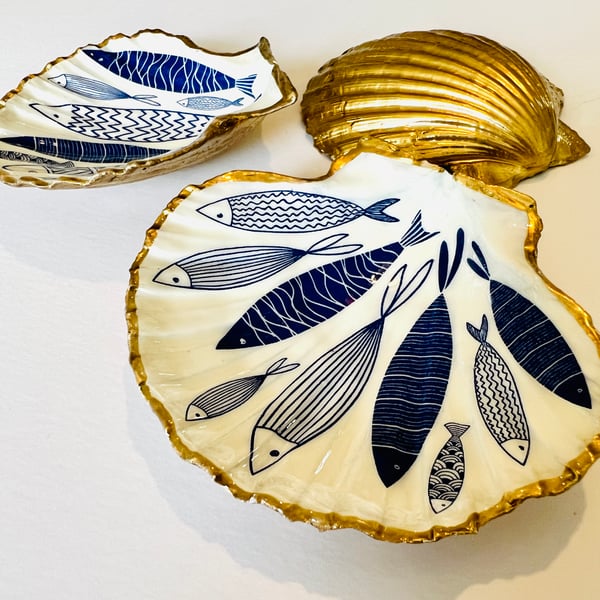 Blue Fish Dorset Scallop Shell Trinket Dish. Tea light holder. Jewellery Storage