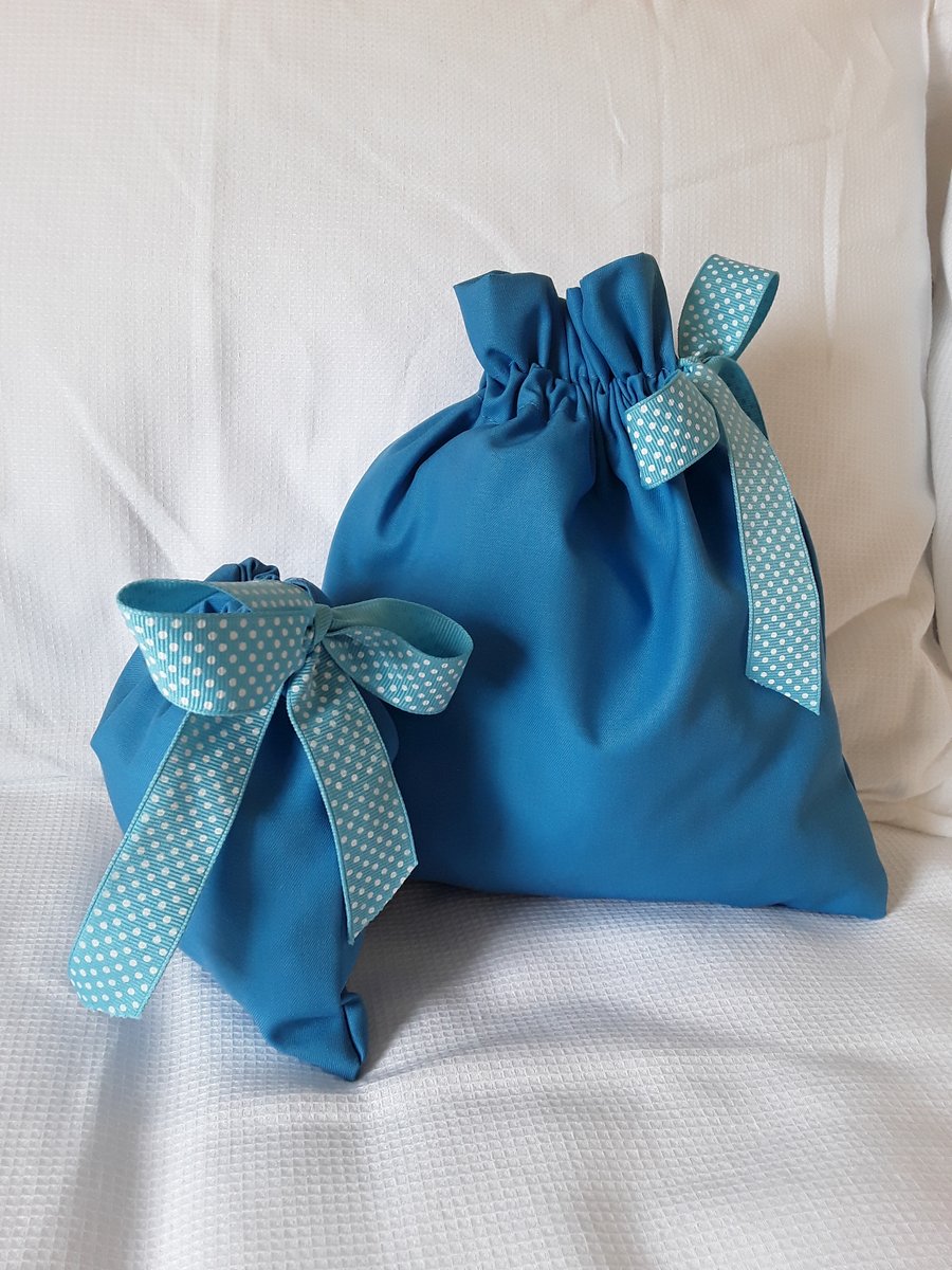 Reusable fabric gift bag