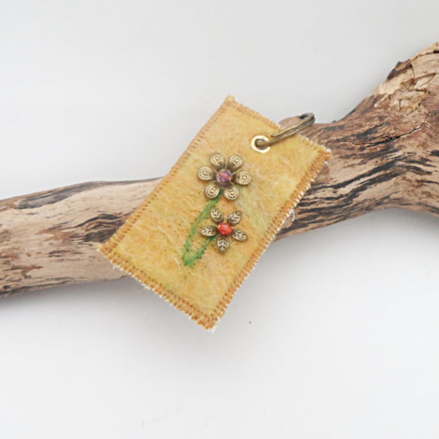Key fob, felted with beaded flowers