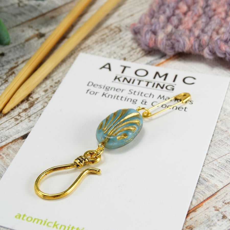 Portuguese Pin - Aqua Blue & Gold Oval - Lightweight Portuguese Knitting Pin Kni