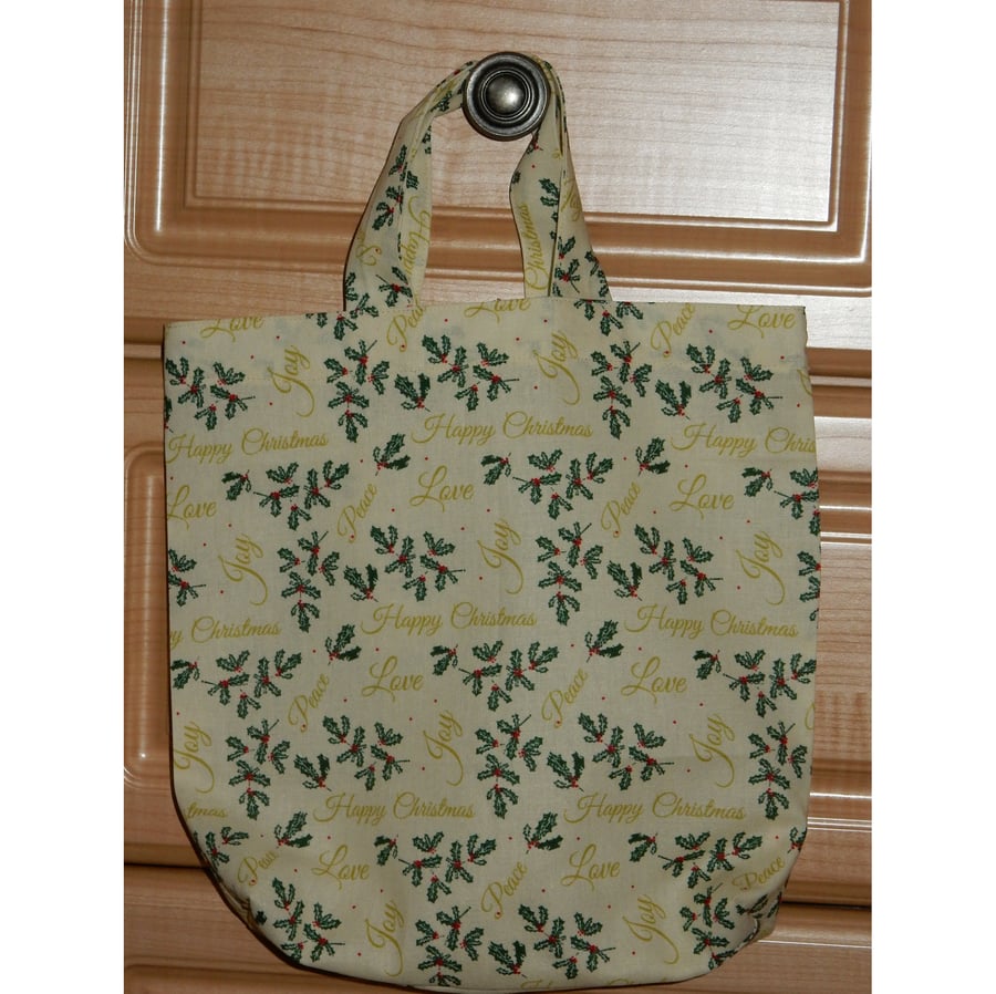 Gift bag Christmas re-usable holly