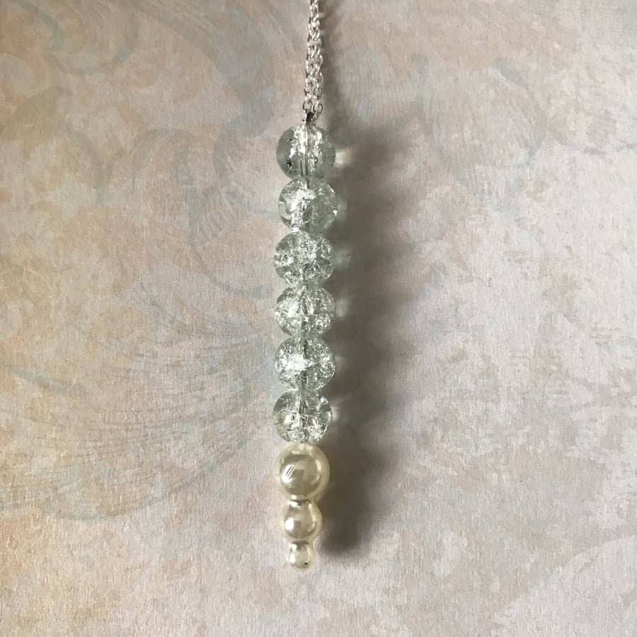 Crackle & Pearl Pendant Necklace