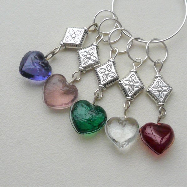 Knitting Stitch Markers Glass Heart Tibetan Silver Set of 5  KCJ2054