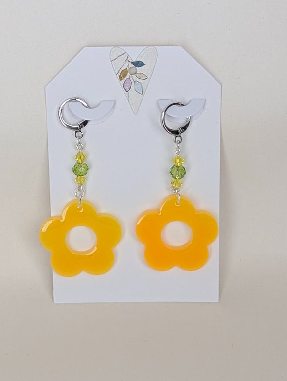 Flower Shaped Resin Earrings – Glow in the Dark