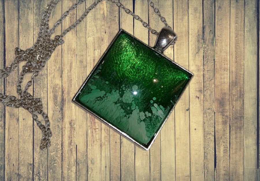 Green square resin necklace