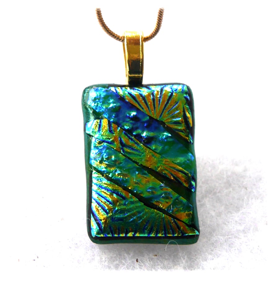 Green Diagonal Glass 233 Pendant Gold plated chain