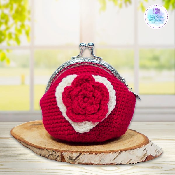 Red hearts and flowers crochet, crocheted coin purse.